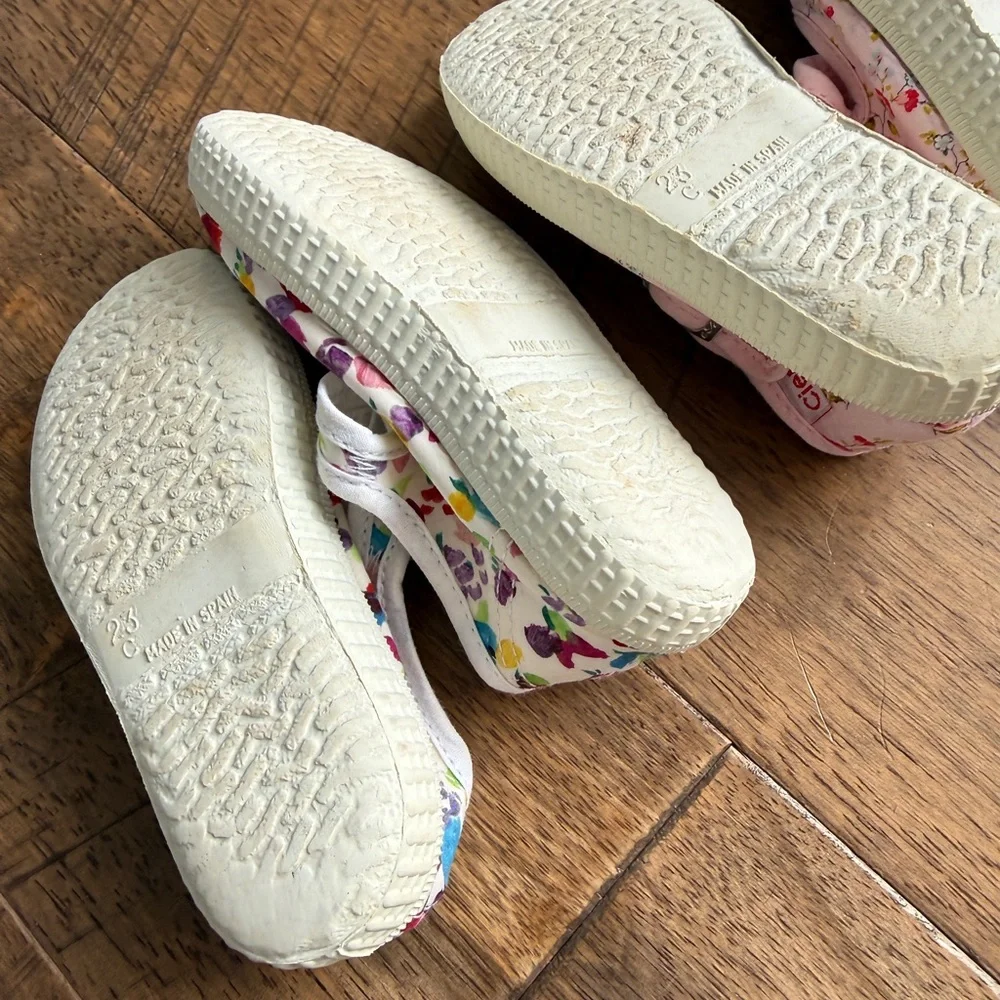 Cienta Kids' Floral Canvas Shoes - Multicolor and Pink